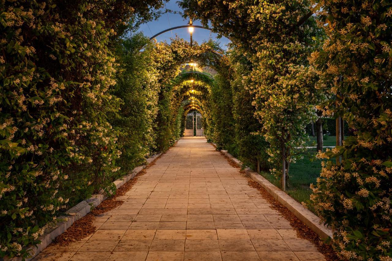 Tenuta Giardini Nuovi Novoli Exteriér fotografie